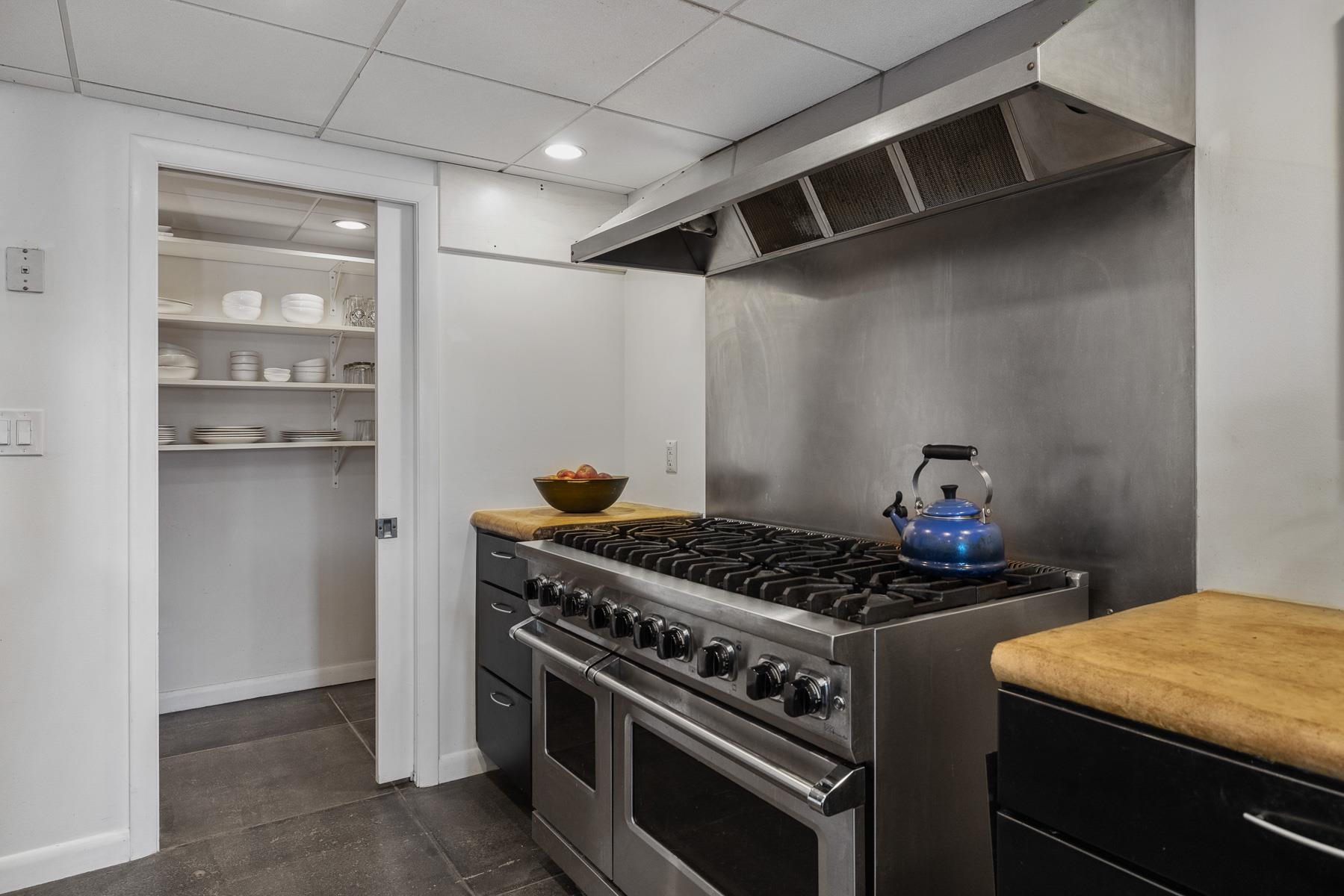 127 Spur Road Dover, NH 03820 - Photo 13 of 40