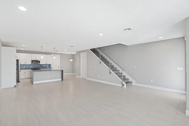 $4,999 | 3748 Lambert Avenue, West Palm Beach, FL 33405