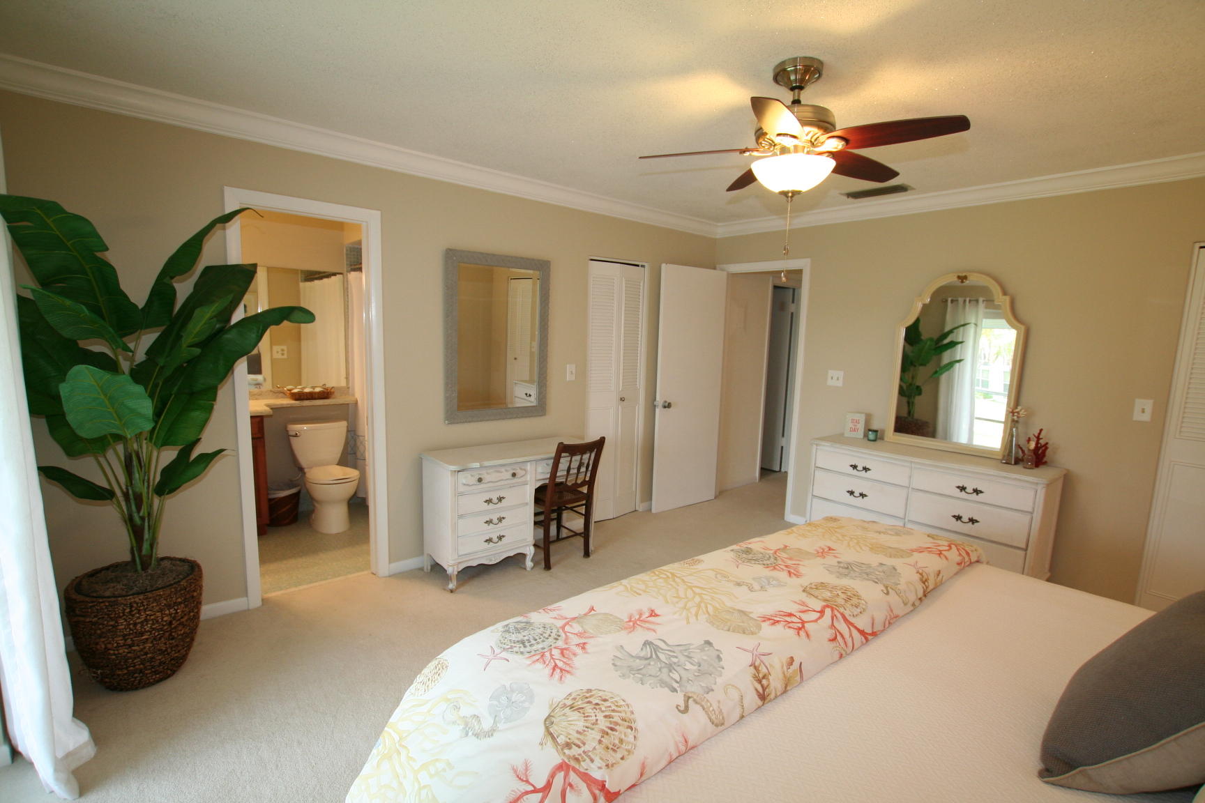 5520 North Ocean Boulevard, Unit 206 Ocean Ridge, FL 33435 - Photo 12 of 28 9-3 rebecca 041