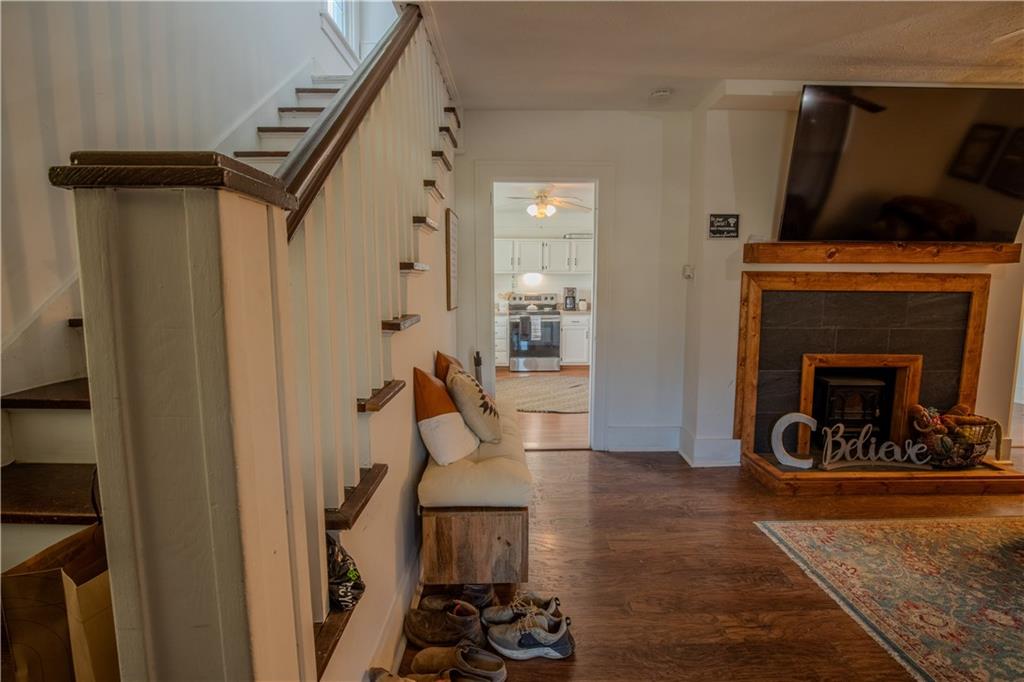 327 North Eighty Eight Road Carmichaels, PA 15320 - Photo 3 of 47