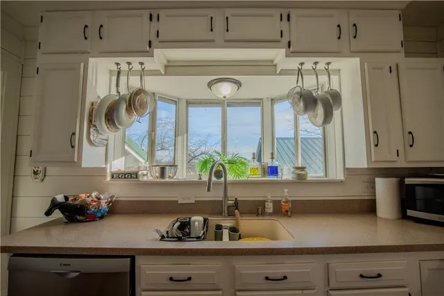 $274,900 | 327 North Eighty Eight Road, Carmichaels, PA 15320