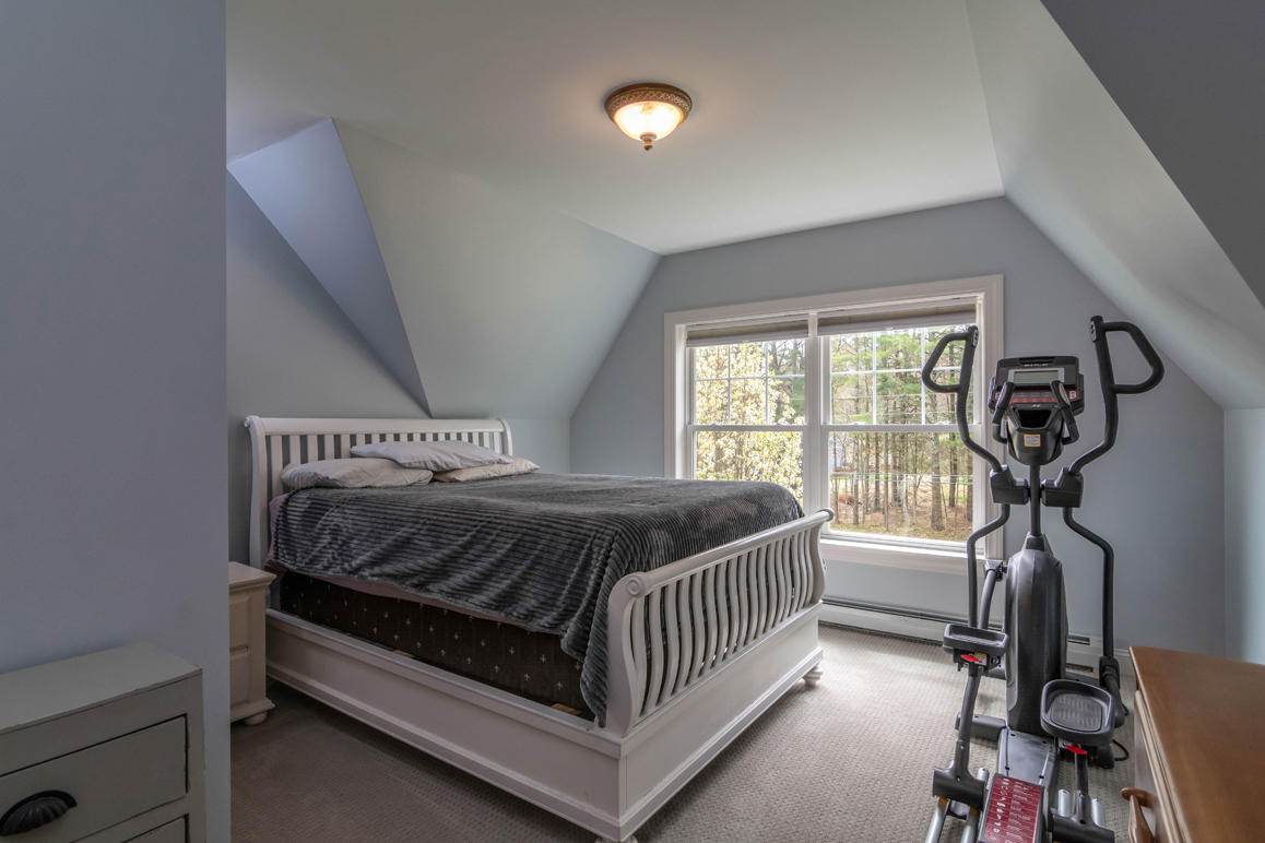 94 Sawyer Road Scarborough, ME 04074 - Photo 20 of 33 bedroom3a