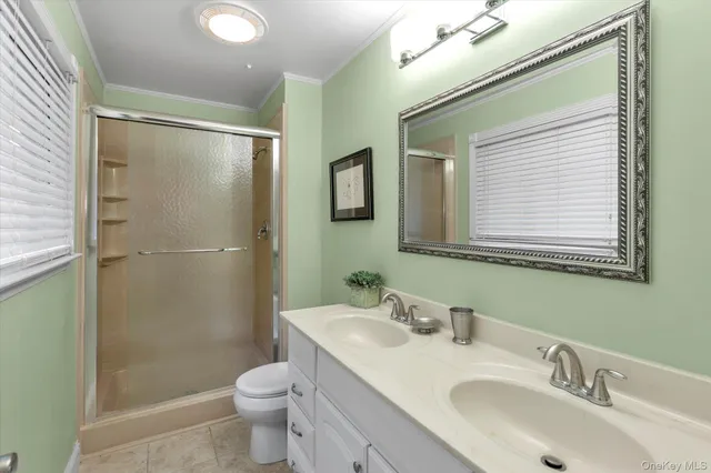 $525,000 | 101 Dari Drive, Holbrook, NY 11741