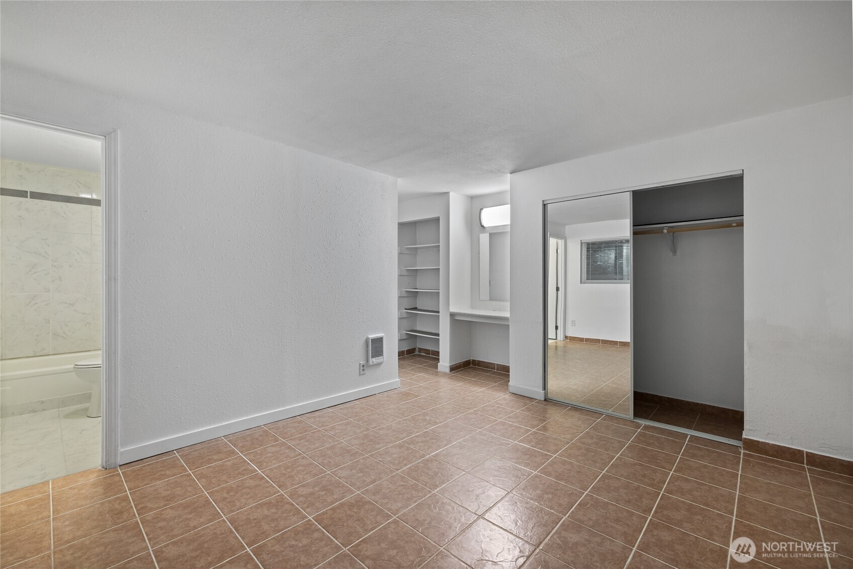 15280 Macadam Road South, Unit E101 Seattle, WA 98188 - Photo 18 of 32