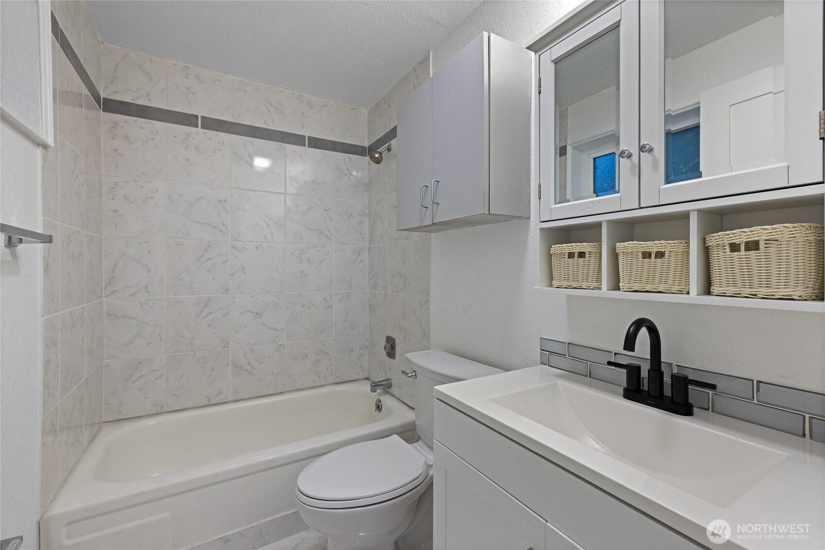 15280 Macadam Road South, Unit E101 Seattle, WA 98188 - Photo 20 of 32