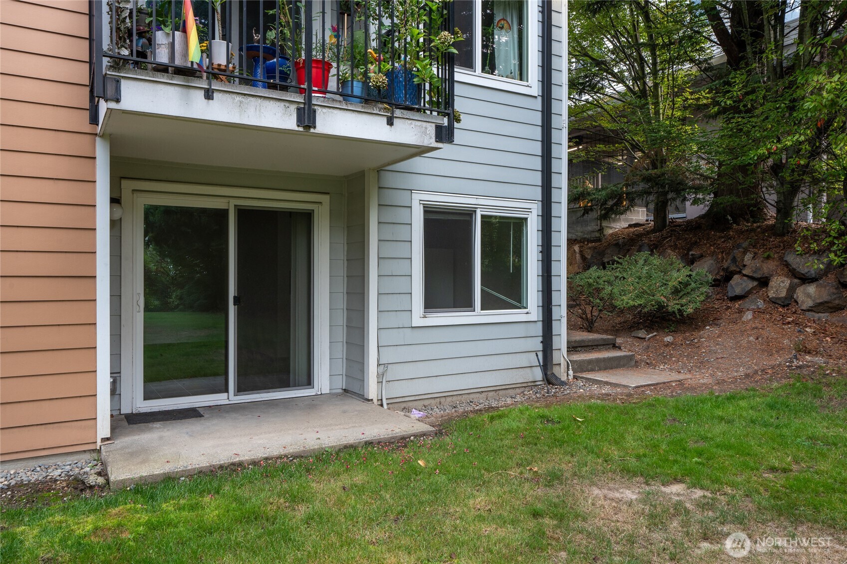 15280 Macadam Road South, Unit E101 Seattle, WA 98188 - Photo 29 of 32