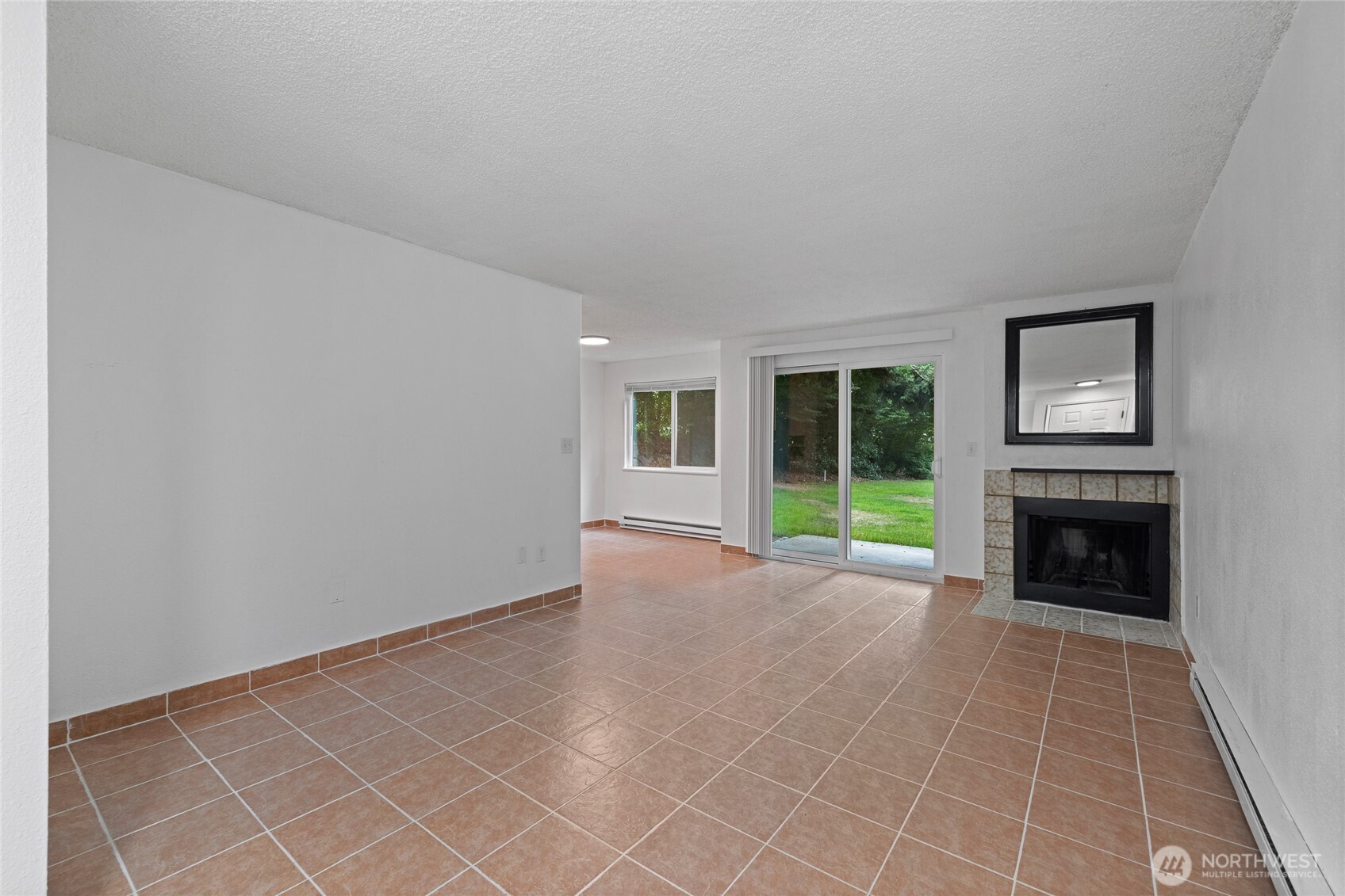 15280 Macadam Road South, Unit E101 Seattle, WA 98188 - Photo 6 of 32