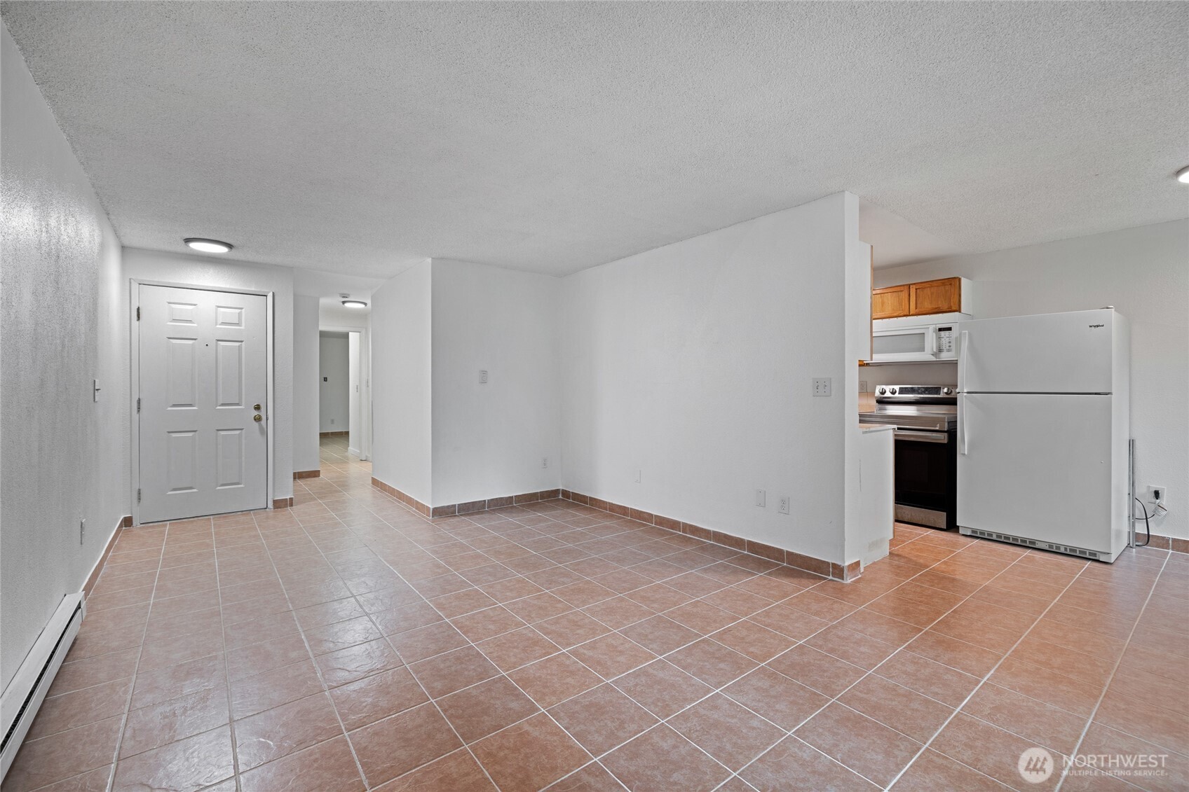 15280 Macadam Road South, Unit E101 Seattle, WA 98188 - Photo 8 of 32