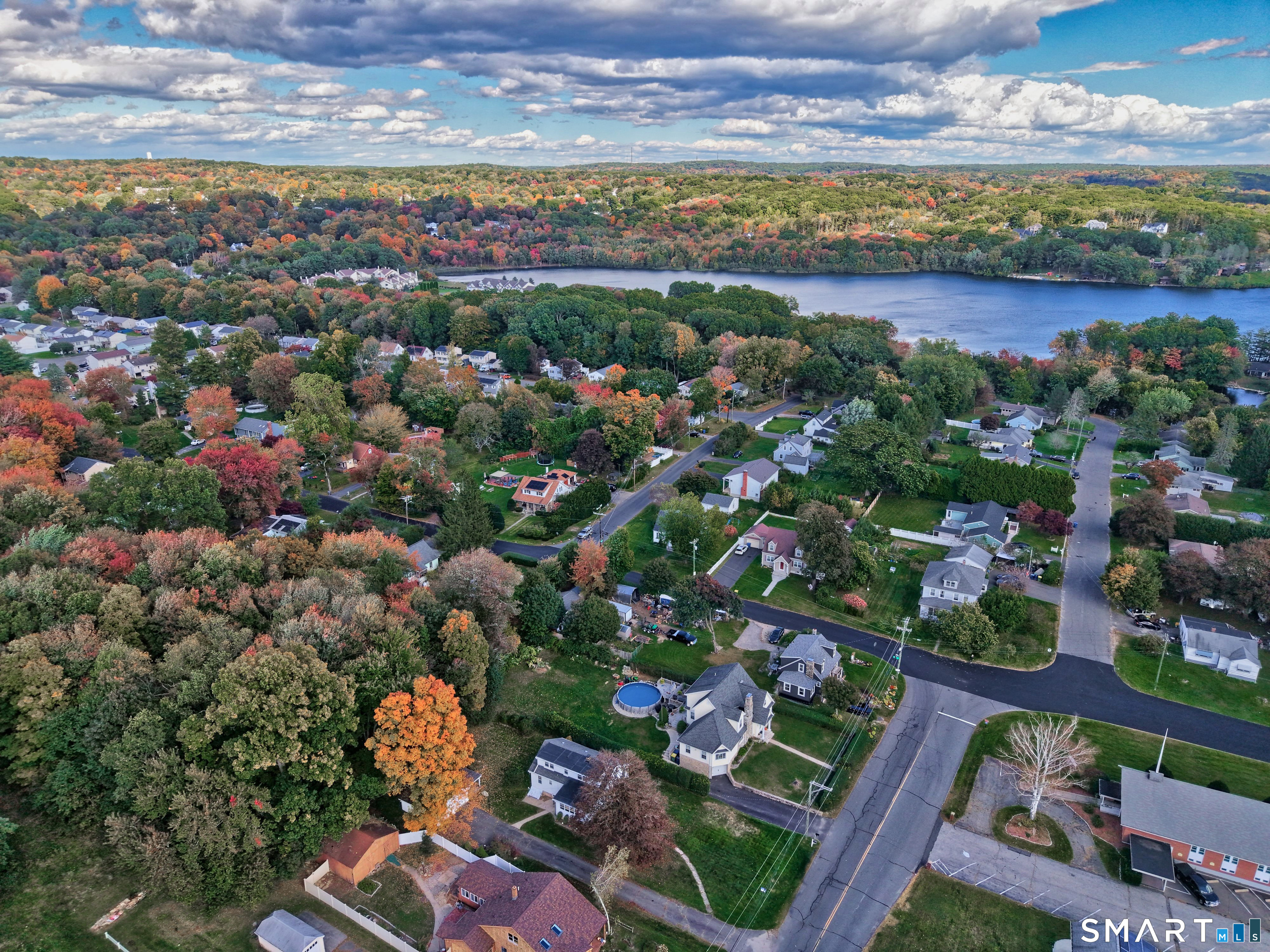 249 Montoe Road Waterbury, CT 06704 - Photo 3 of 40 Gallery Image 3
