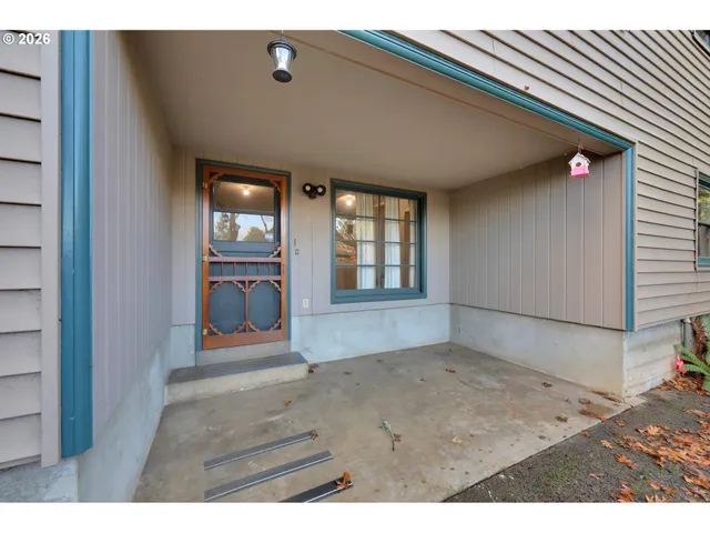 $645,000 | 605 Fulvue Drive, Eugene, OR 97405