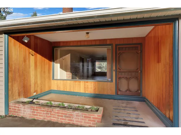 $615,000 | 605 Fulvue Drive, Eugene, OR 97405