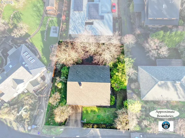 $645,000 | 605 Fulvue Drive, Eugene, OR 97405