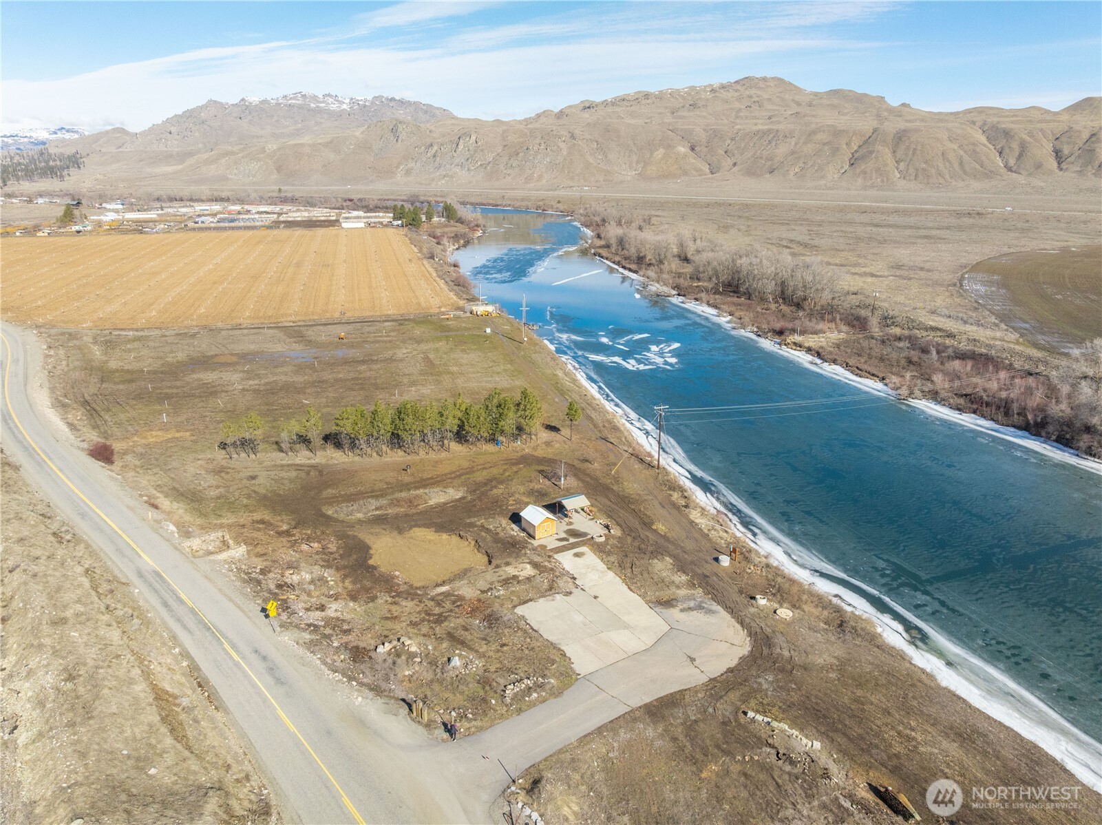616 Monse River Road Brewster, WA 98812 - Photo 14 of 34 a view of lake with mountain