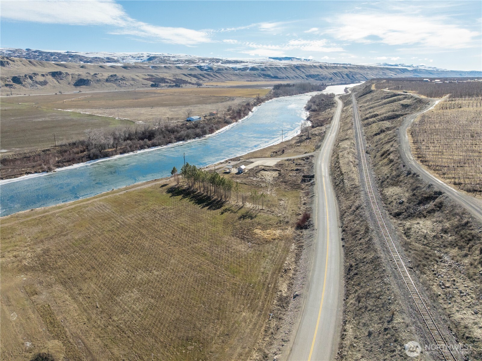 616 Monse River Road Brewster, WA 98812 - Photo 23 of 34 a view of ocean view with beach