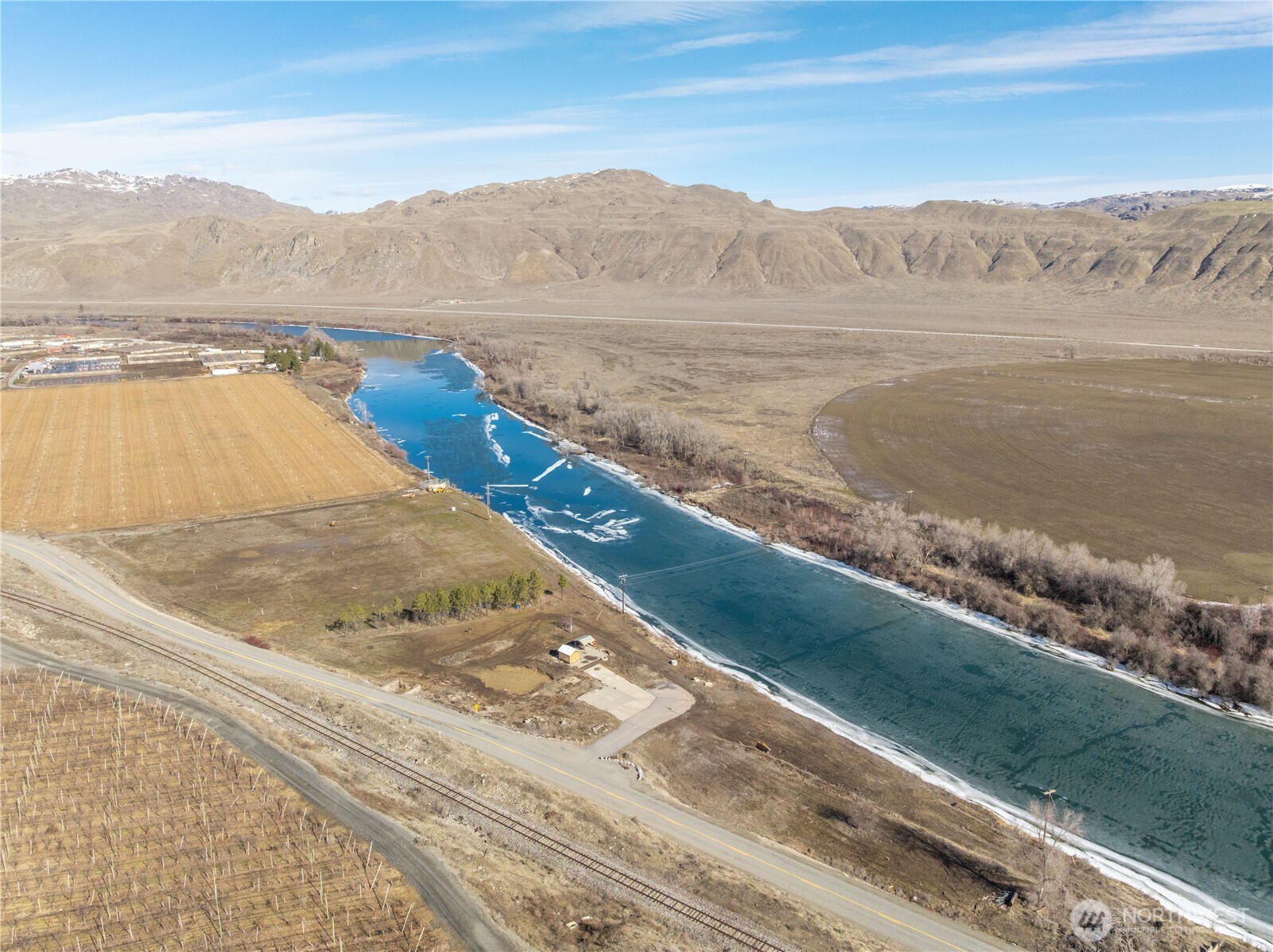 616 Monse River Road Brewster, WA 98812 - Photo 4 of 34 a view of lake and mountain