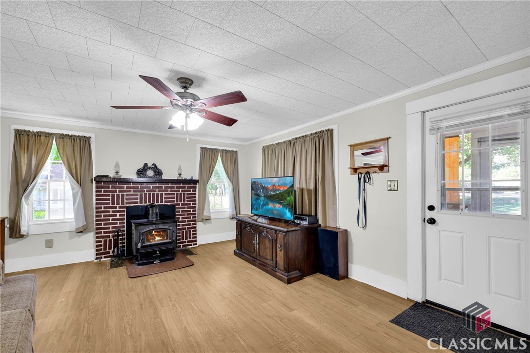 157 Westwood Road Commerce, GA 30529 - Photo 5 of 40