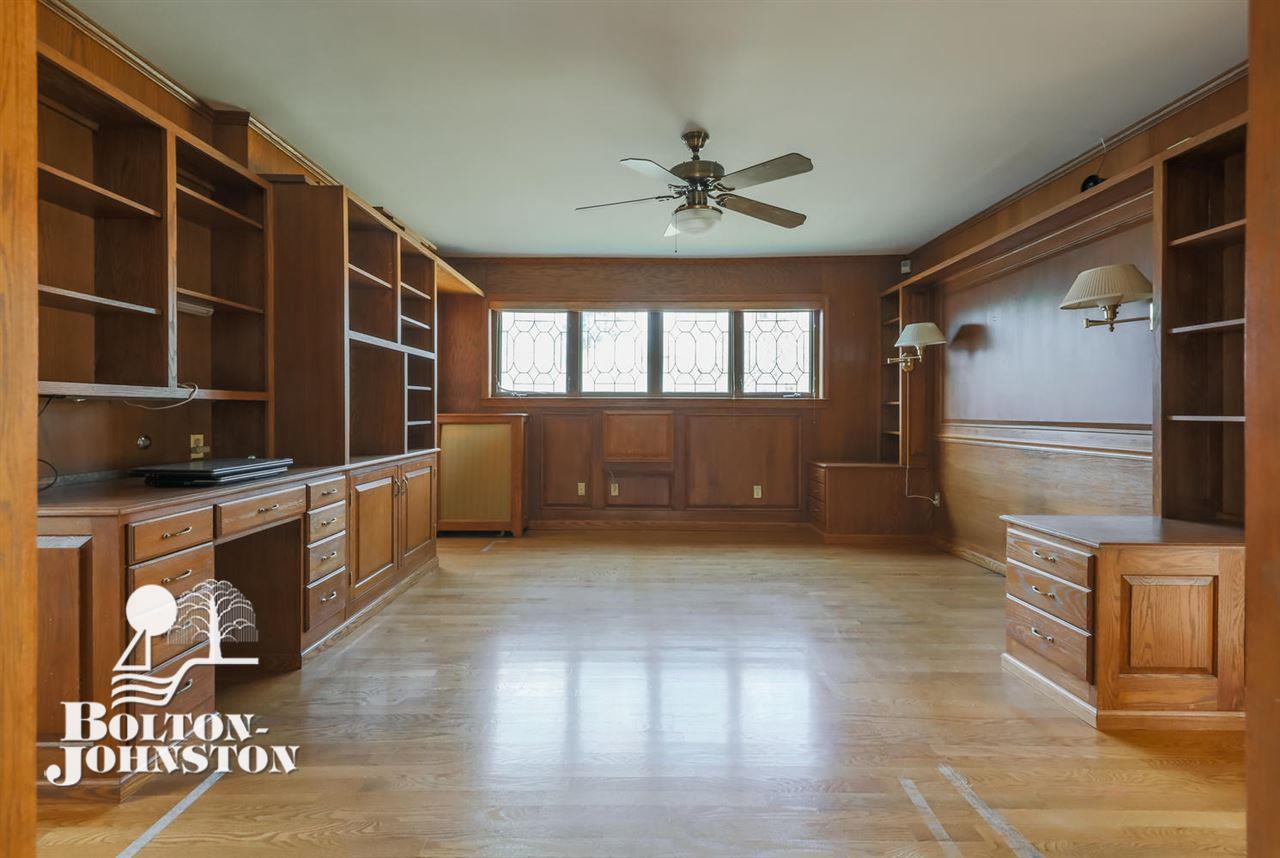 1175 Bishop Road Grosse Pointe, MI 48230 - Photo 5 of 53 31373555-4.JPG