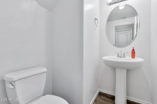 $474,900 | 1959 East Hampton Lane, Unit 102, Gilbert, AZ 85295