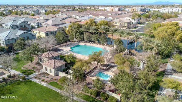 $474,900 | 1959 East Hampton Lane, Unit 102, Gilbert, AZ 85295