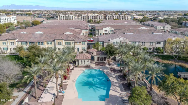 $474,900 | 1959 East Hampton Lane, Unit 102, Gilbert, AZ 85295