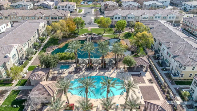 $474,900 | 1959 East Hampton Lane, Unit 102, Gilbert, AZ 85295