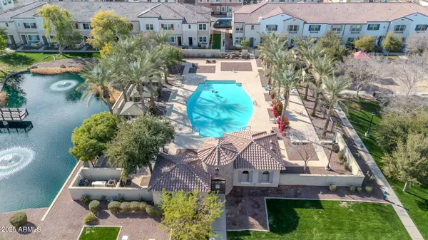 $474,900 | 1959 East Hampton Lane, Unit 102, Gilbert, AZ 85295