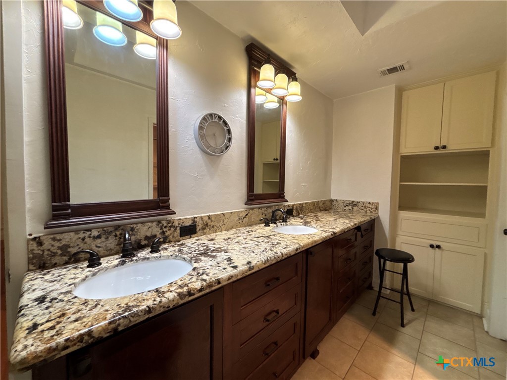 205 Magdalena Drive Victoria, TX 77904 - Photo 16 of 19