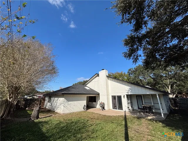 $2,600 | 205 Magdalena Drive, Victoria, TX 77904