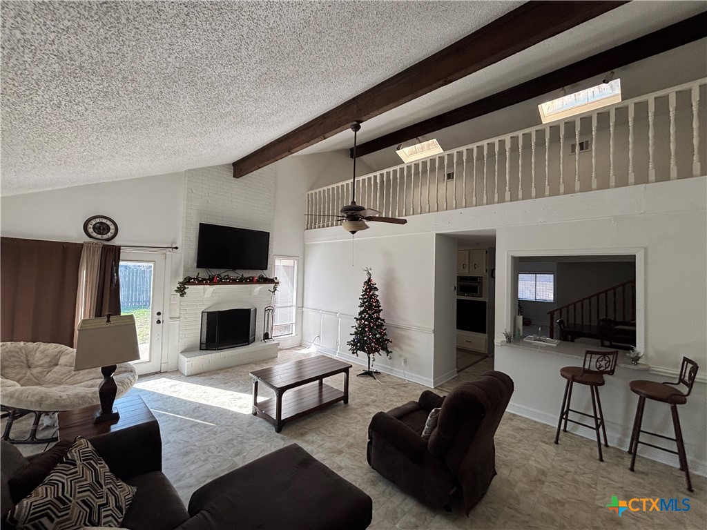 205 Magdalena Drive Victoria, TX 77904 - Photo 2 of 19