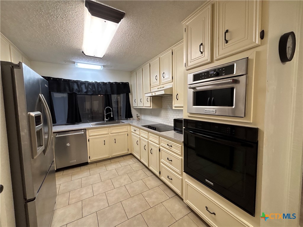 205 Magdalena Drive Victoria, TX 77904 - Photo 6 of 19