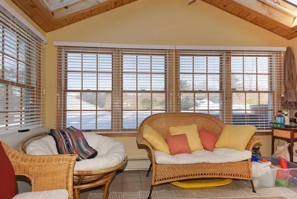 $5,000 | 39 Locust Street, Burlington, MA 01803