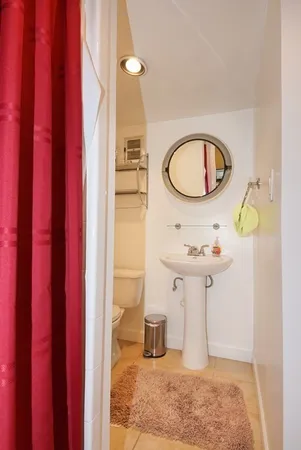 $5,000 | 39 Locust Street, Burlington, MA 01803