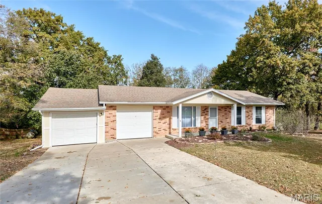$365,000 | 2340 Oak Drive, O'Fallon, MO 63368