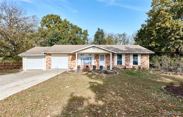 $365,000 | 2340 Oak Drive, O'Fallon, MO 63368
