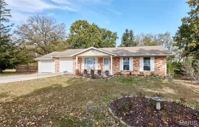 $365,000 | 2340 Oak Drive, O'Fallon, MO 63368
