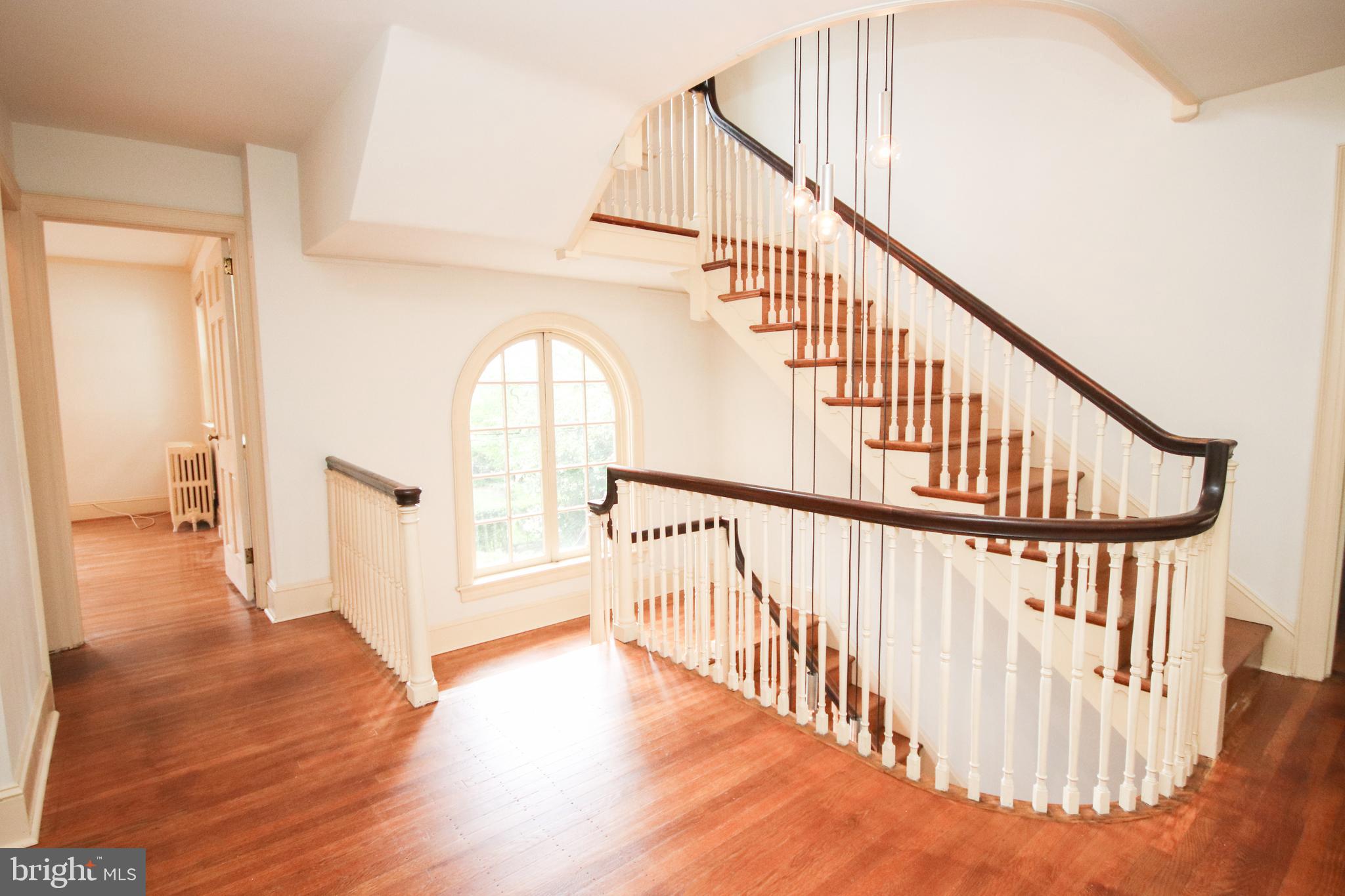 765 Wooded Road Jenkintown, PA 19046 - Photo 17 of 44 2nd Floor Foyer