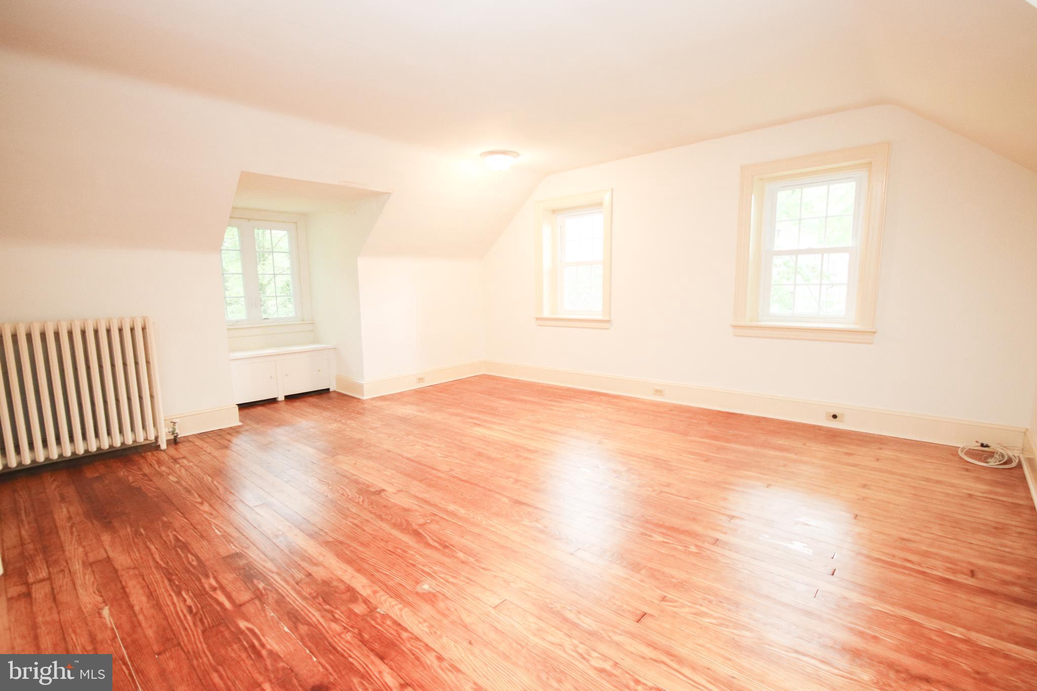 765 Wooded Road Jenkintown, PA 19046 - Photo 39 of 44 3rd Floor Bedroom 2