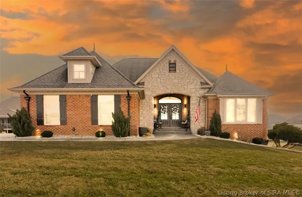$545,900 | 3424 Royal Lake Drive, Floyds Knobs, IN 47119