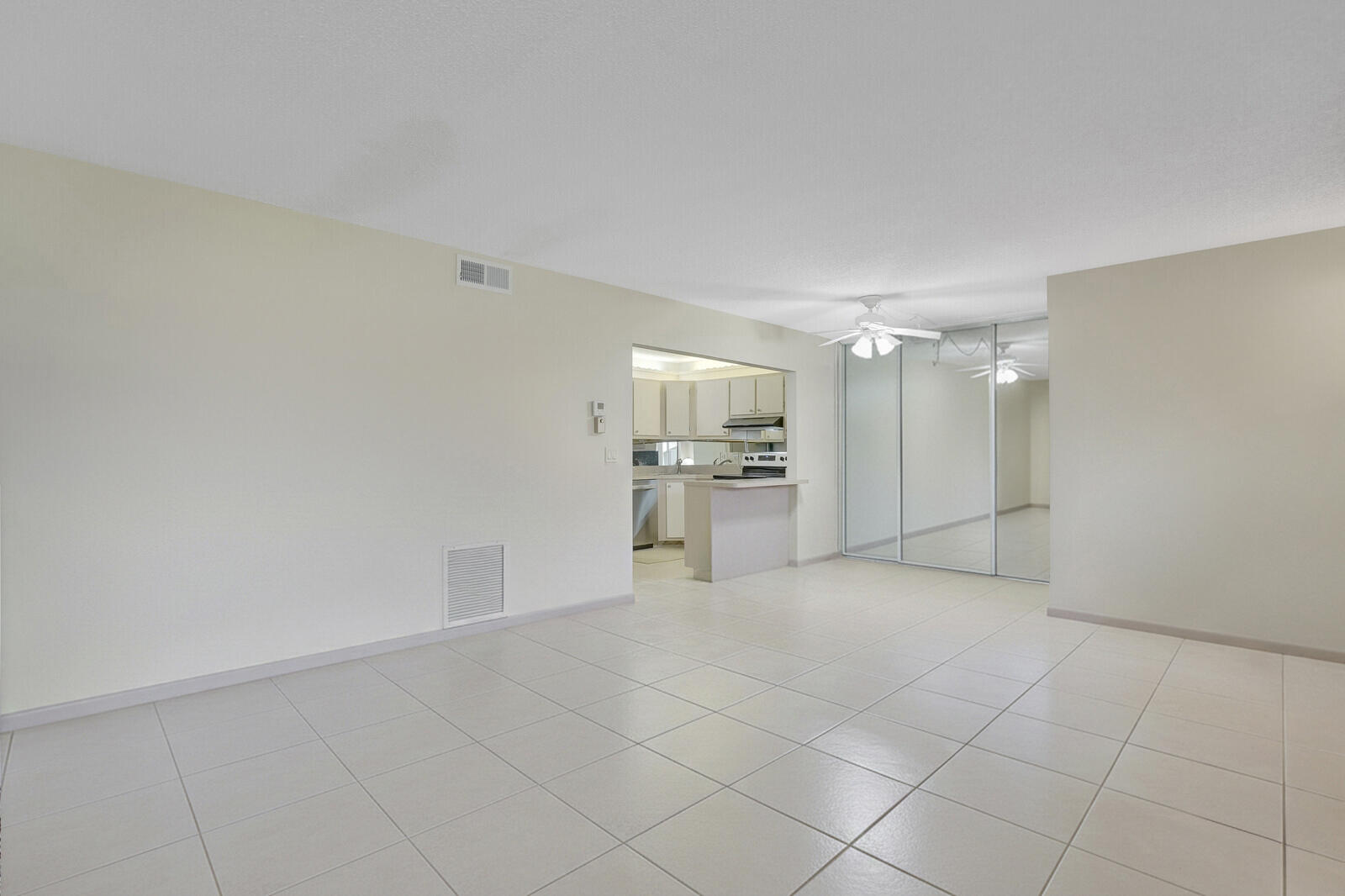 331 Knotty Pine Circle, Unit C1 Greenacres, FL 33463 - Photo 18 of 40 RX-11094958