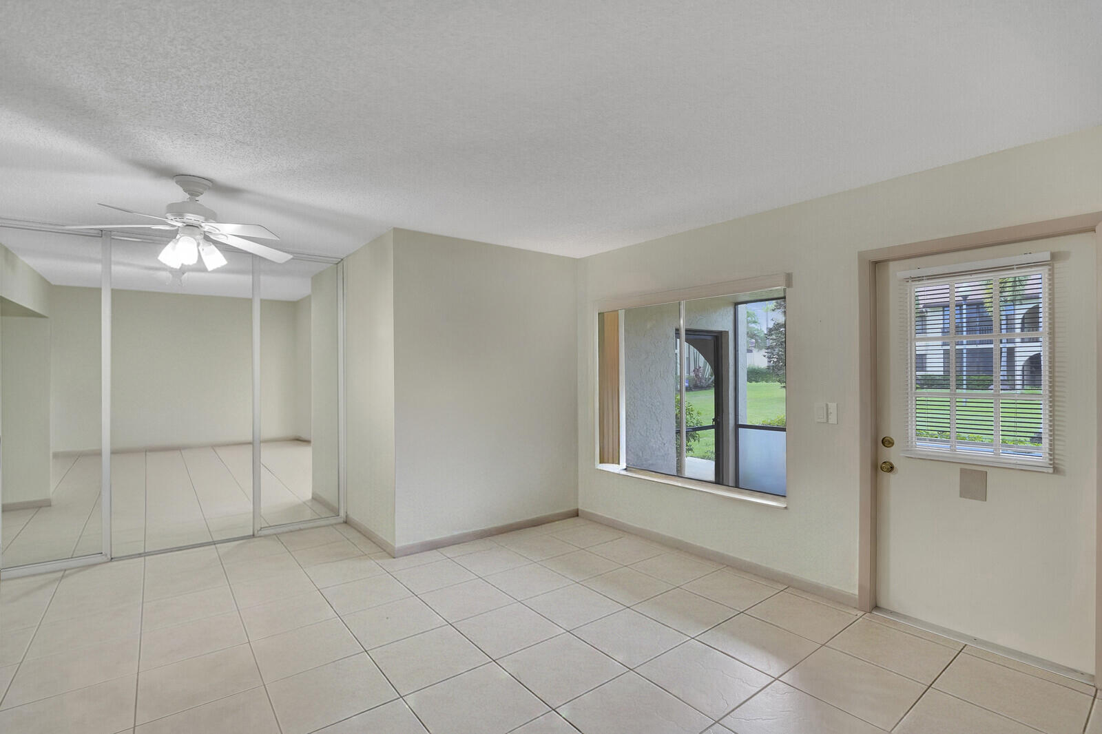 331 Knotty Pine Circle, Unit C1 Greenacres, FL 33463 - Photo 6 of 40 RX-11094958