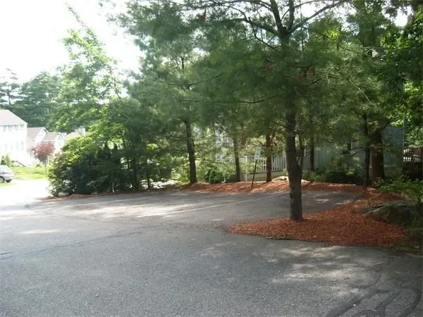 $3,500 | 22 Bowstring Way, Unit 32, Marlborough, MA 01752