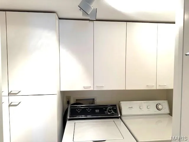 $314,900 | 450 West Adams Avenue, Unit 18, Kirkwood, MO 63122