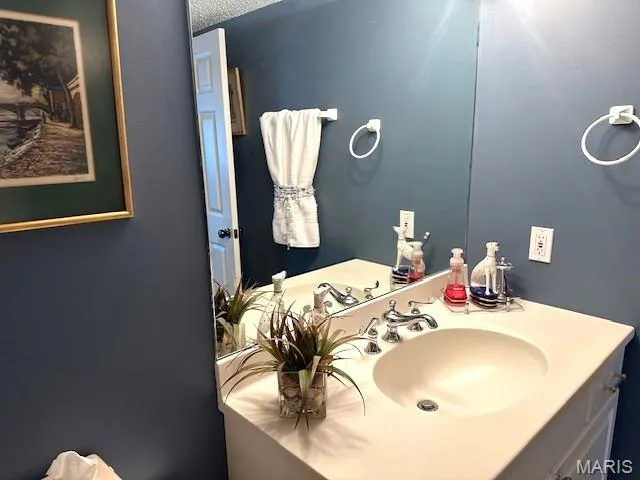 $314,900 | 450 West Adams Avenue, Unit 18, Kirkwood, MO 63122