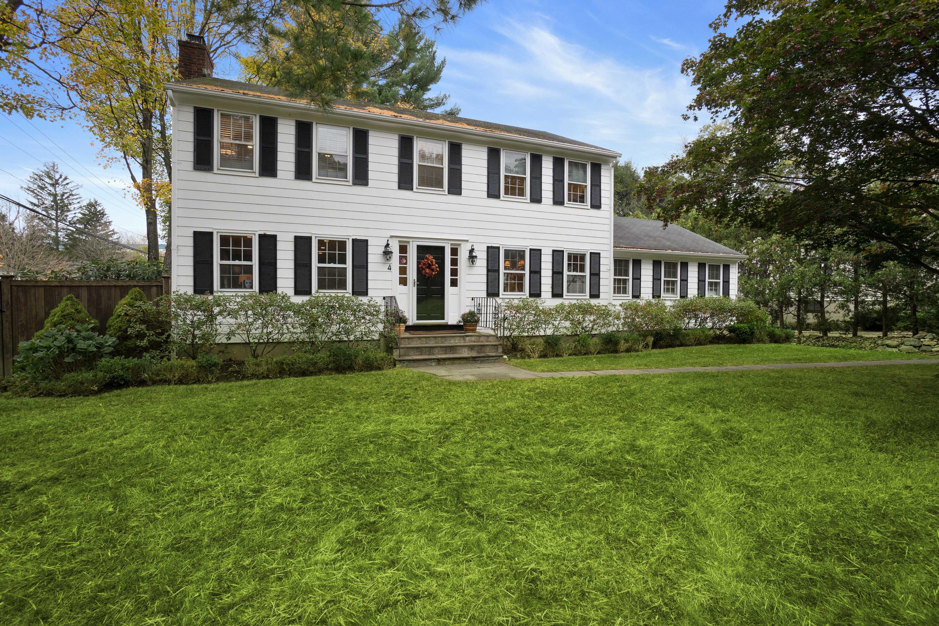 4 Holly Road New Canaan, CT 06840 - Photo 1 of 29 4 Holly Rd front Ext