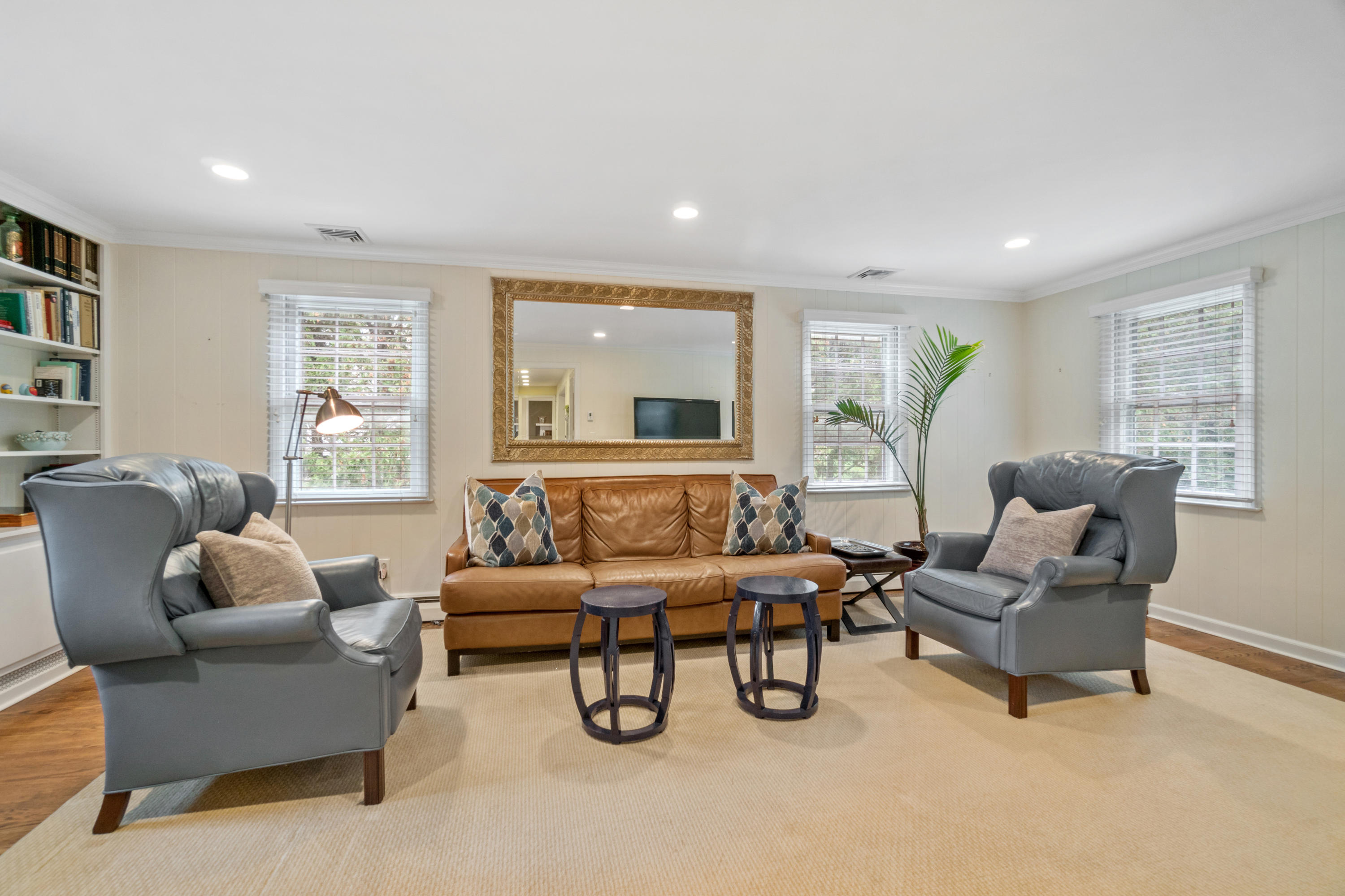 4 Holly Road New Canaan, CT 06840 - Photo 17 of 29 24