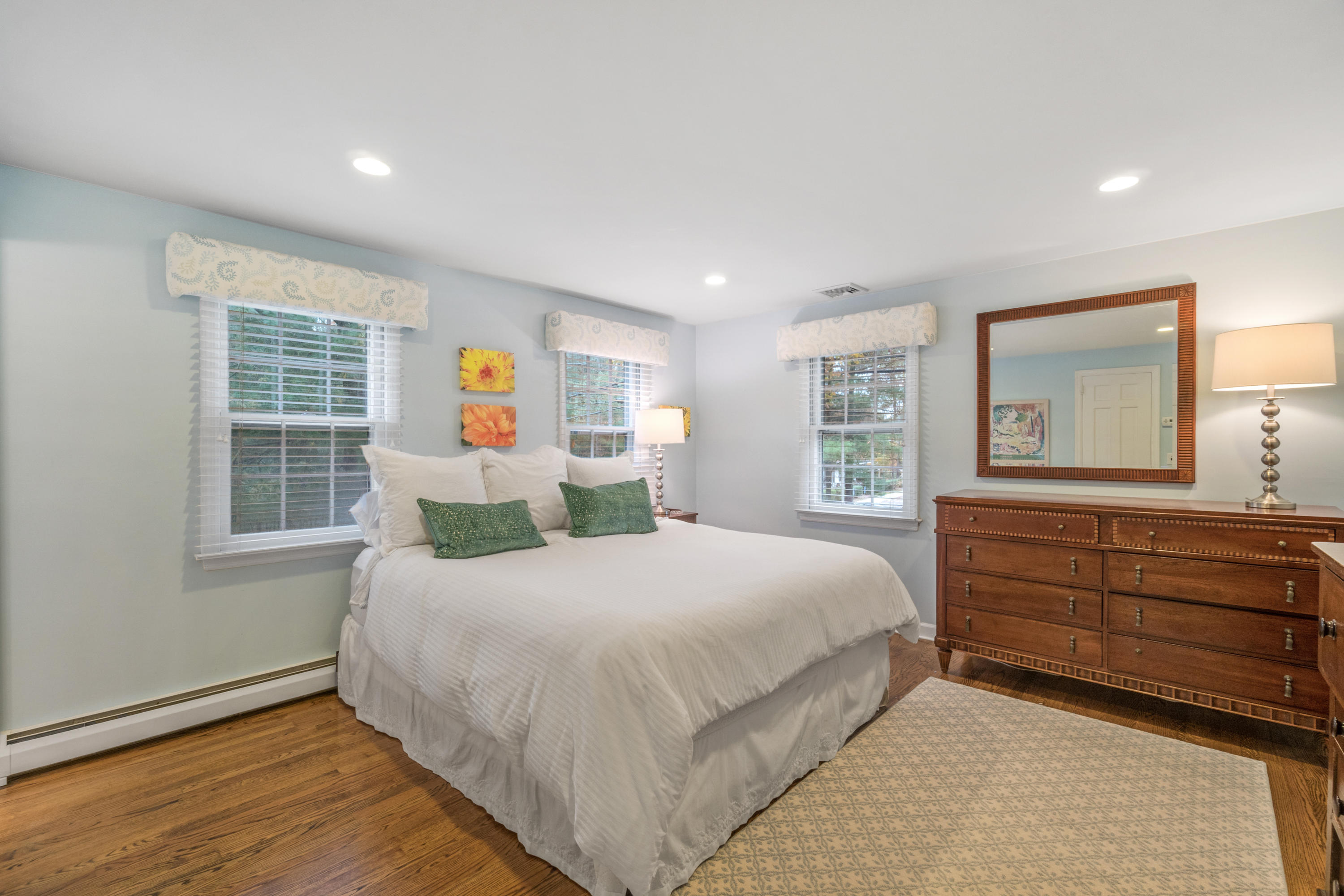 4 Holly Road New Canaan, CT 06840 - Photo 18 of 29 27
