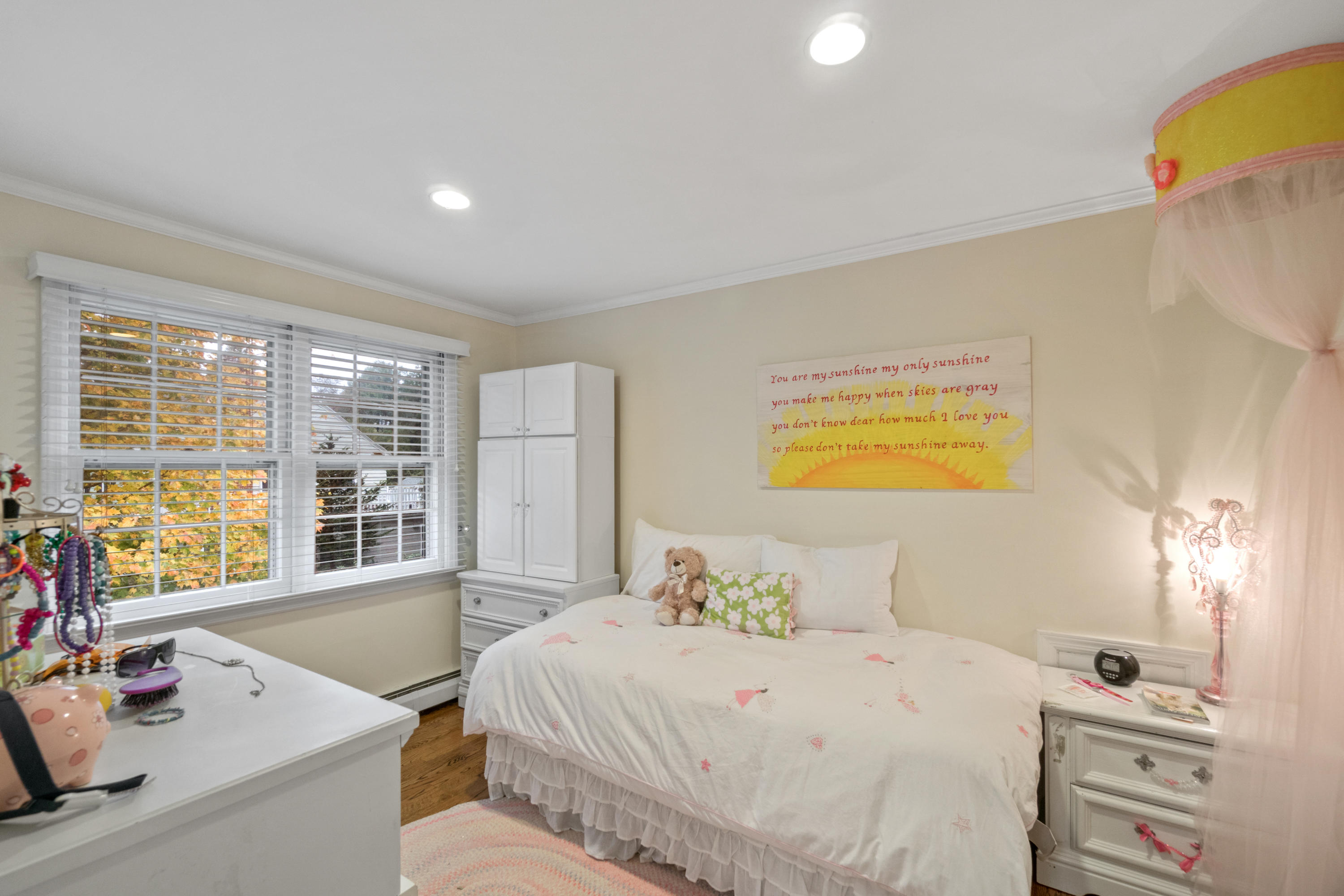 4 Holly Road New Canaan, CT 06840 - Photo 23 of 29 32