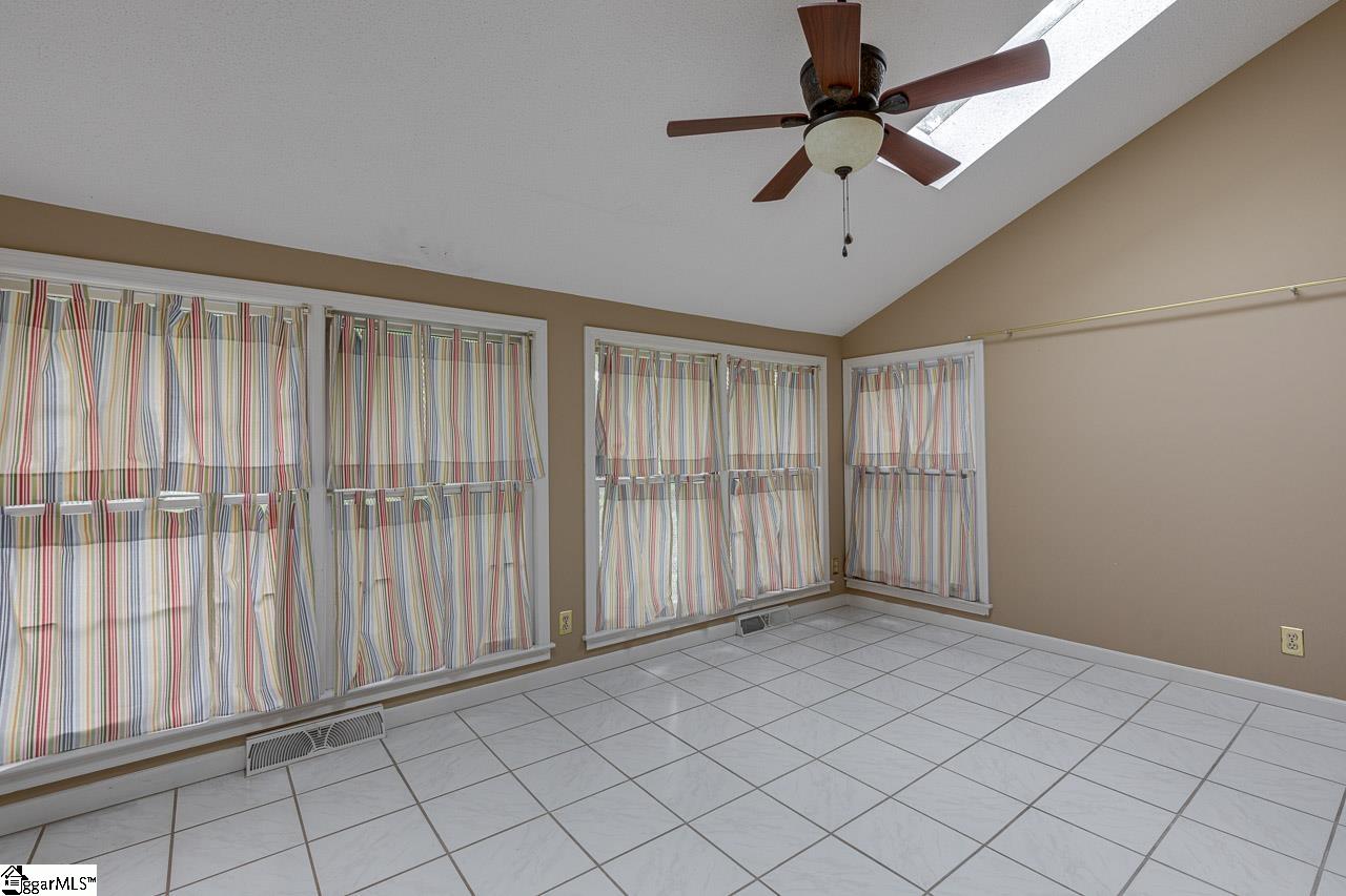 10 Club Pointe Taylors, SC 29687 - Photo 13 of 33