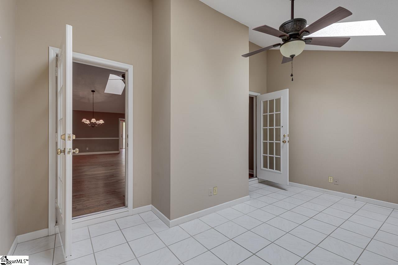 10 Club Pointe Taylors, SC 29687 - Photo 14 of 33