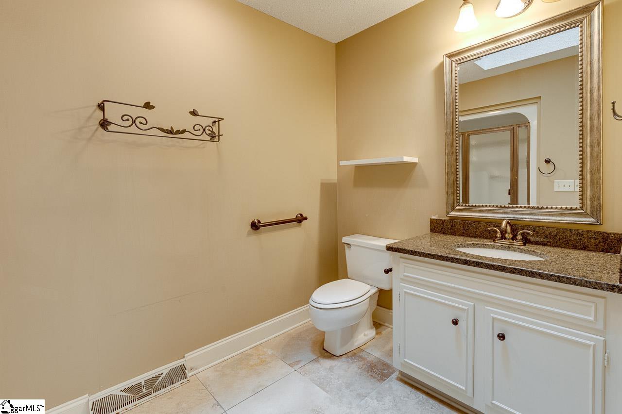 10 Club Pointe Taylors, SC 29687 - Photo 21 of 33